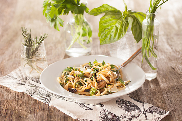 005_005_Pasta_OOL021416_PhotoKitchen_MG_0524